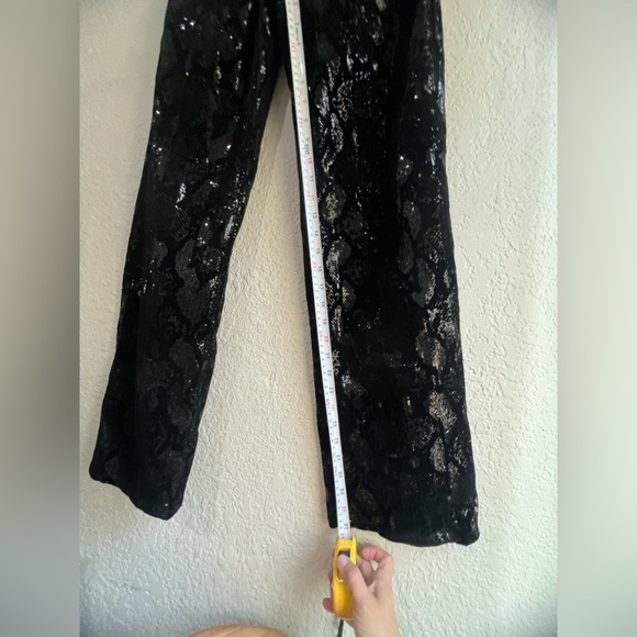 Zara Velvet sequin women’s pants in black size 0 see the pic for measurements - Picture 10 of 12